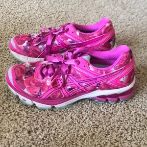 ASICS Duomax running shoes